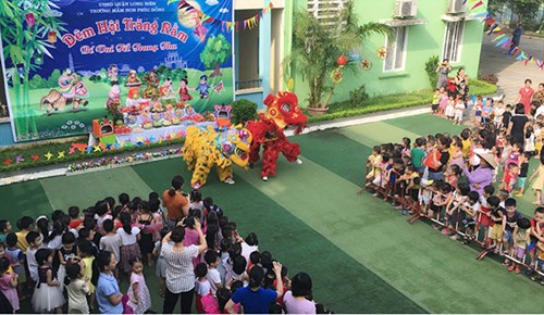Các bé trường MN Phúc Đồng với nụ cười hạnh phúc, rạng rỡ trong ngày Tết Trung Thu 2019.